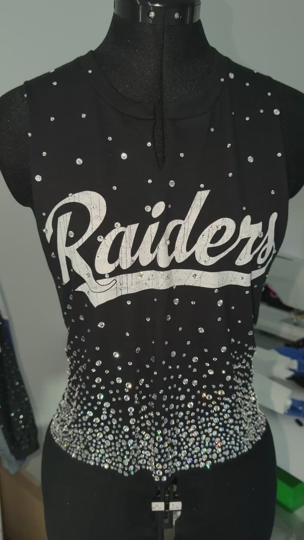 RAIDERS CRYSTAL TANK