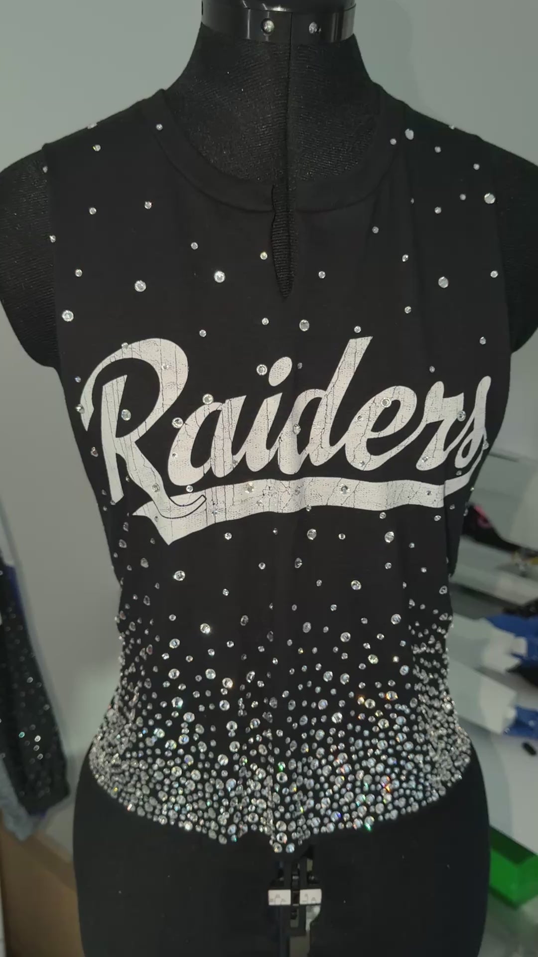 RAIDERS CRYSTAL TANK